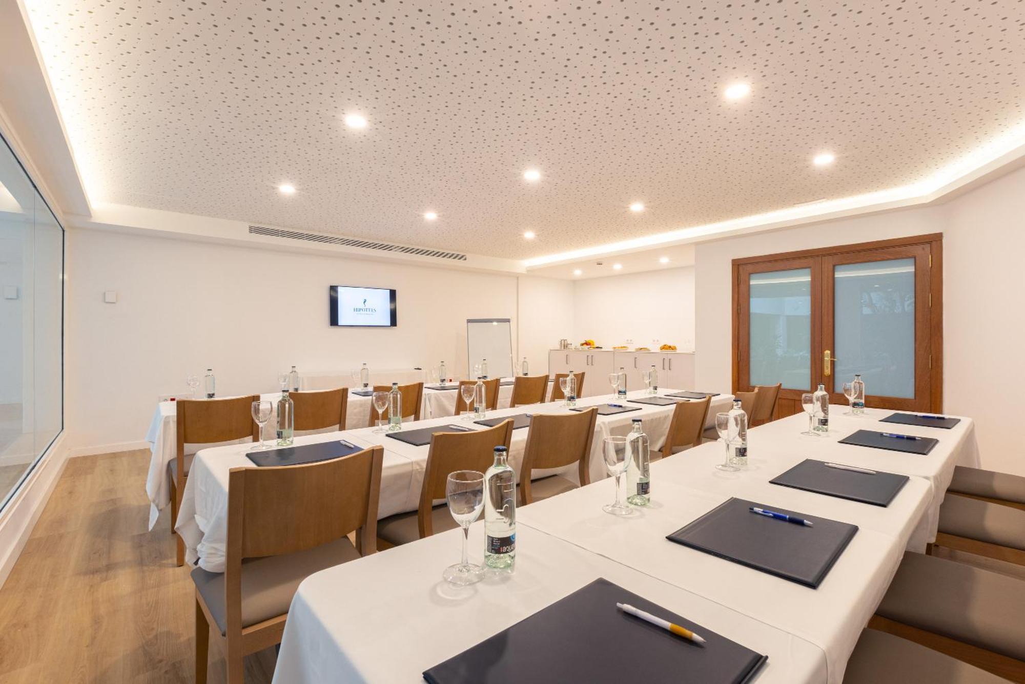 Hipotels La Geria Hotel 4*